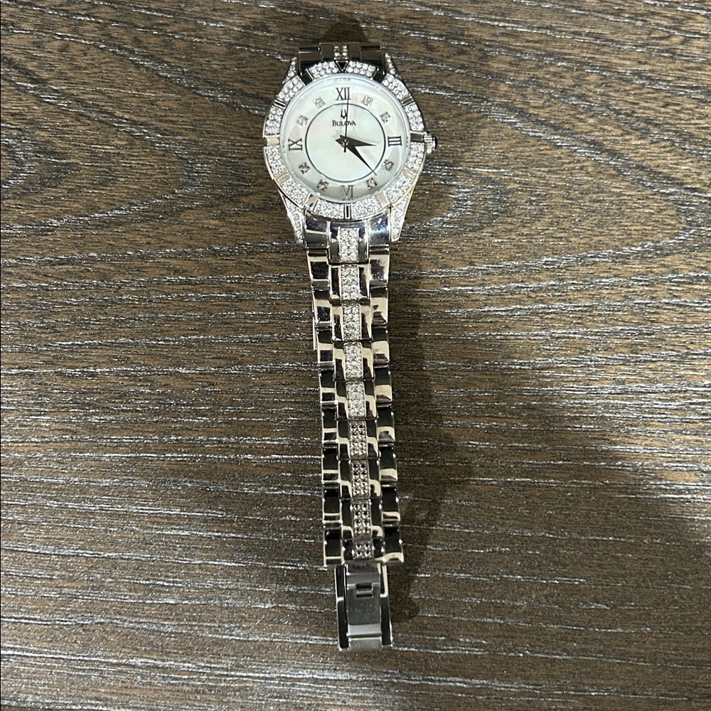 Beautiful Bulova Watch - Picture 7 of 7